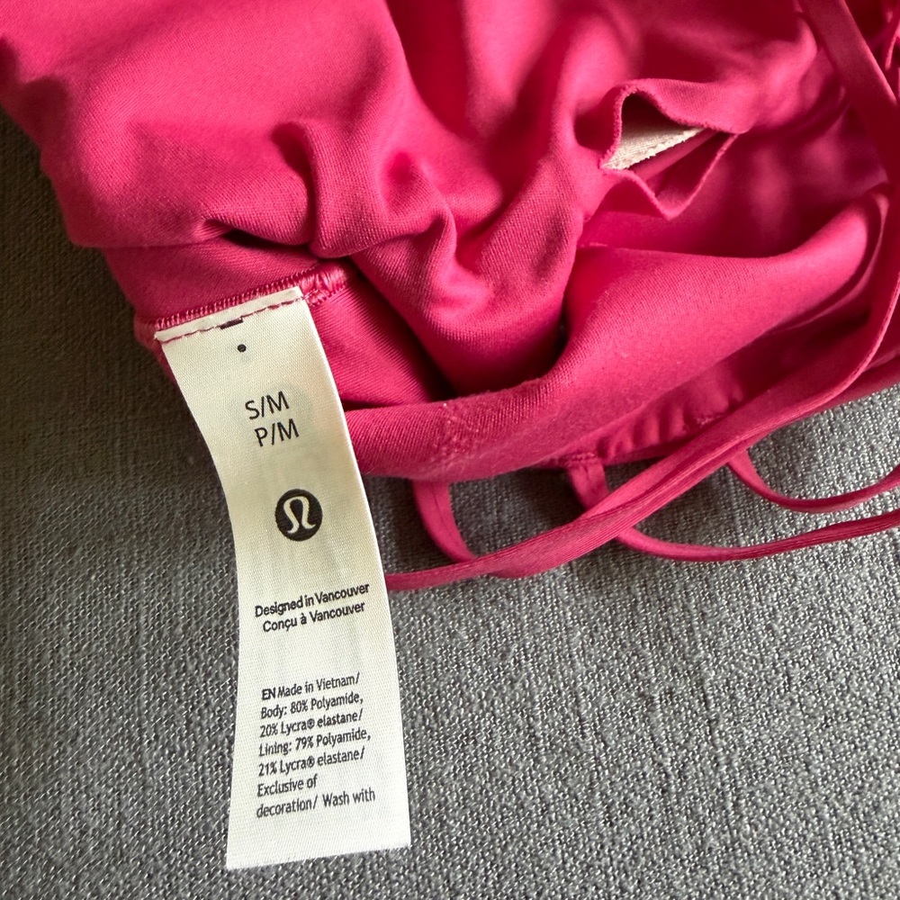FlexyFlex Strappy Yoga Bra
Light Support, D-DDD Cups - Raspberry Coulis S/M - Picture 3 of 6